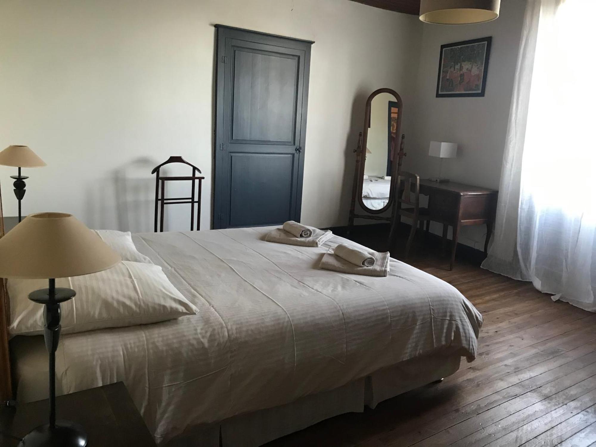 Villa Marguerite Terrasse & Garage 贝尔维斯 外观 照片